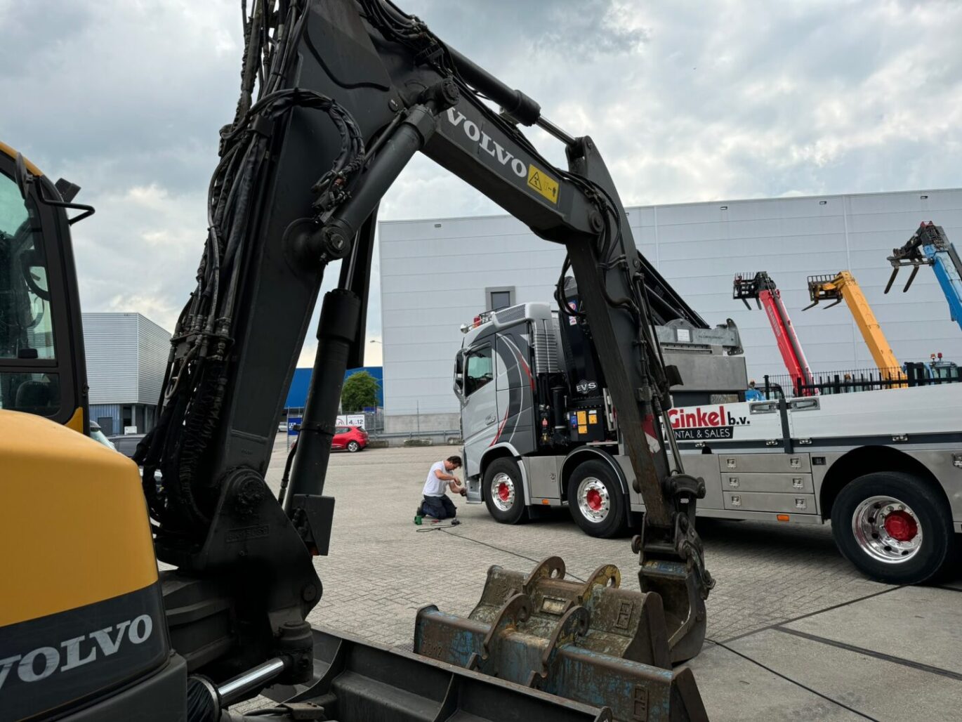 CA3E59C9 7840 4A16 83FF 8439300E2911